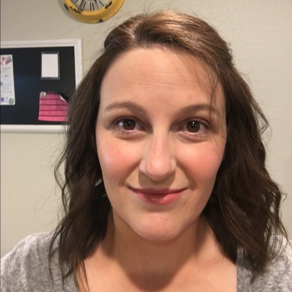 Meet your Posher, Nicole